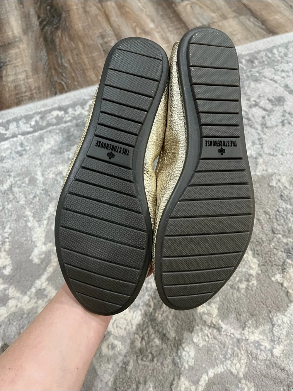 The Storehouse Flats Gold Flex size 8